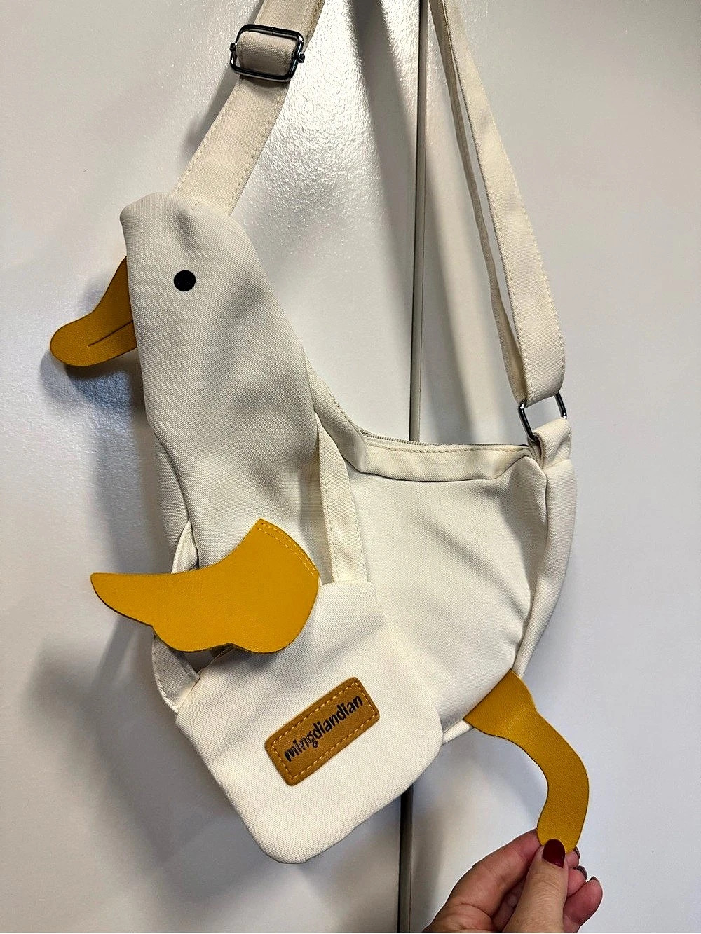 New Mingdiandian Cartoon Duck Canvas Crossbody Bag White & Yellow